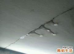 梦见屋顶漏水是什么意思，做梦梦到楼上往自己家漏水