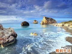 梦见血是什么意思，做梦梦到别人鲜血直流