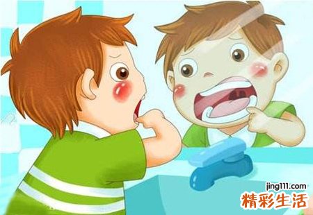 梦见掉牙出血有什么寓意，做梦掉牙流血并吐出来