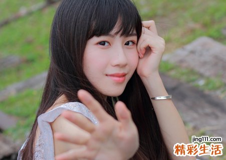 梦见把头发剪了好不好，做梦梦到别人给我剪头发