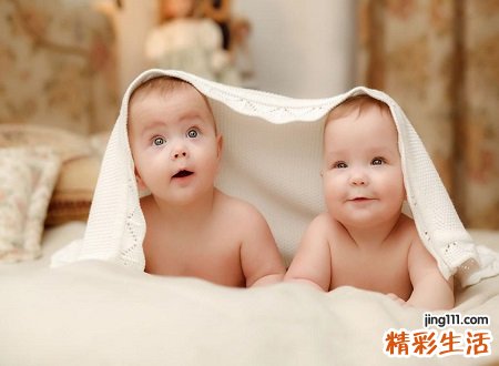 梦见双胞胎男孩好吗，女性梦到双胞胎男孩