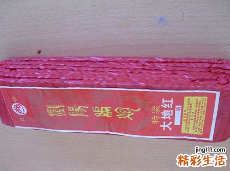 梦见鞭炮是什么意思，做梦梦到鞭炮身边炸响