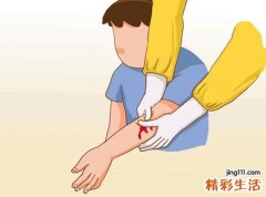 梦见血是什么意思，梦到满地是别人的血