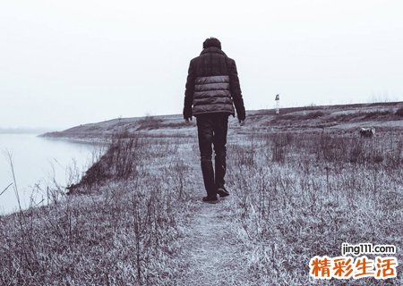 梦见同学死了好不好，做梦梦到活着的女同学死了