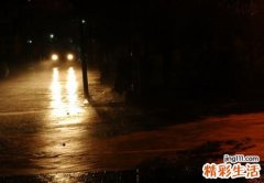 梦见被大雨淋是什么意思，女人梦见下大雨被淋湿