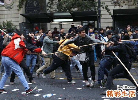 梦见挨打有什么寓意，做梦梦到自己挨打受委屈
