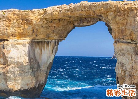 梦见悬崖峭壁好不好，女人梦见在悬崖峭壁上行走