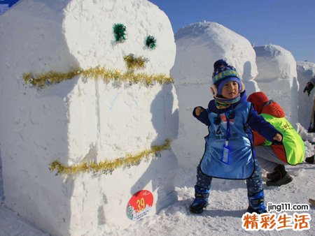 梦见堆雪人预示什么，女的梦见别人堆雪人