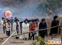梦见奔丧是好是坏，做梦梦到旅行途中遇见奔丧的队伍