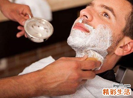 梦见刮胡子啥意思，做梦梦到儿子给我刮胡子