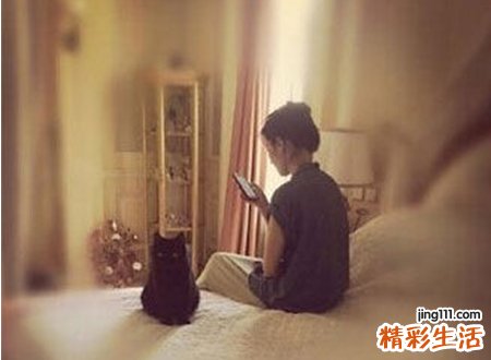 梦见情人啥意思，梦到情人背对着我不说话
