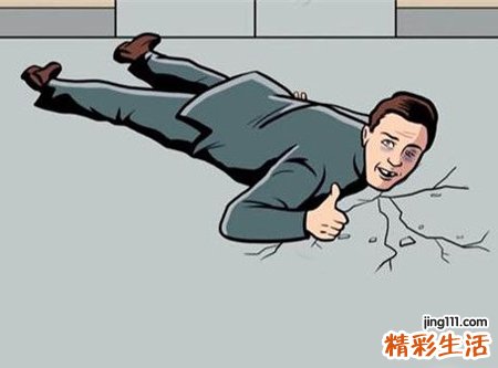 梦见跌倒怎么回事，梦到在秦岭骑摩托车跌倒受伤