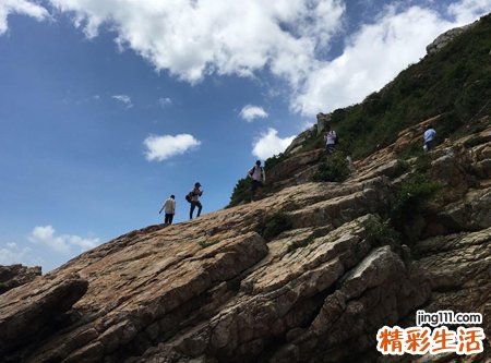 梦见爬悬崖好吗，做梦梦到爬非常陡峭的山崖