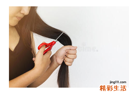 梦见剪头发代表什么，做梦梦到自己在理发店把头发剪了