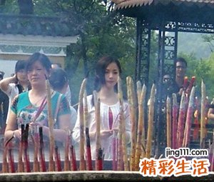 梦见祈福是什么意思，做梦梦到在寺庙内上香祈福