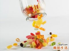 梦见糖果代表什么，梦到在邻居家吃糖果饼干