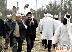 梦见葬礼是好是坏，梦到参加朋友葬礼