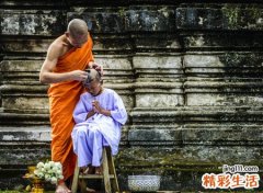梦见出家啥预兆，梦到出家拜佛有人给红包