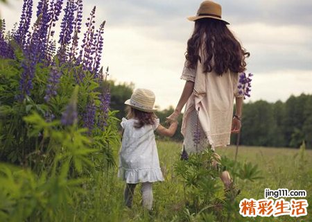 梦见收养小女孩预示什么，做梦梦到收养找不到家的小孩