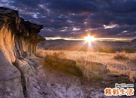 梦见死人说话好吗，做梦梦到和死去的熟人说话