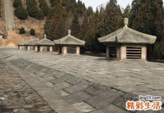 梦见很多坟墓预示什么，女人梦见死人和坟墓