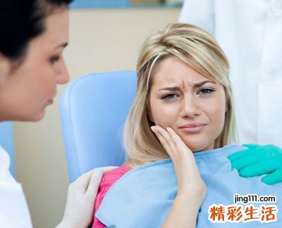 梦见掉门牙啥预兆，做梦梦到牙齿松动还掉门牙了