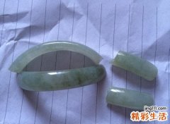 梦见玉镯摔在地板上碎了，女人梦到自己的玉镯摔碎了