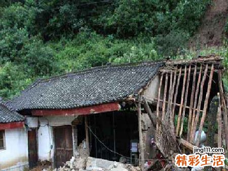 梦见房屋倒塌了自己没有地方居住