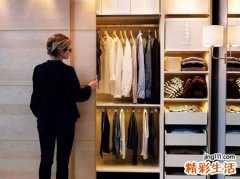 梦见去专卖店买衣服是什么意思