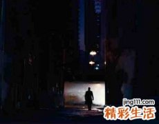 梦见拿刀杀人是好是坏，做梦梦到我在夜晚拿刀杀人见血