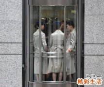 梦见女朋友好不好，做梦梦到和女朋友坐电梯忽上忽下