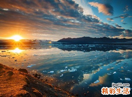 梦见死人怎么回事，做梦梦到在太平间里和死人打牌