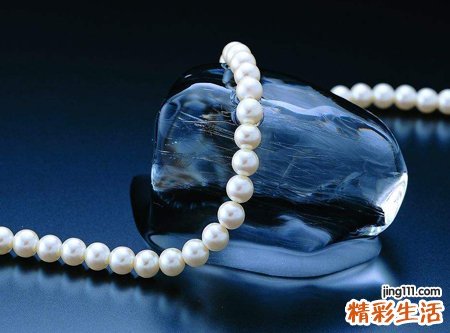 梦见珍珠项链好不好，做梦梦到别人送我珍珠项链