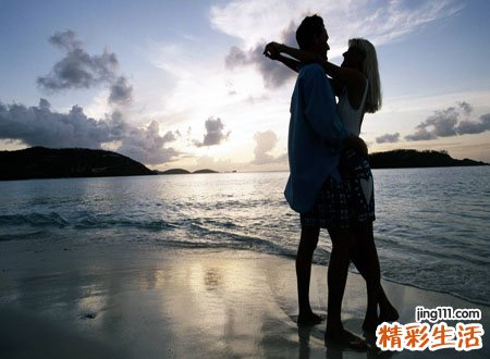梦见男朋友啥意思，做梦梦到自己和前男朋友恩爱缠绵