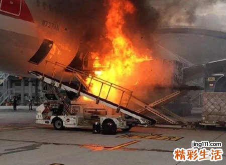 梦见起火火势非常凶猛，女人梦到火是什么预兆