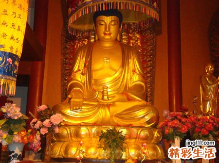 梦见如来佛在寺庙显灵是什么意思