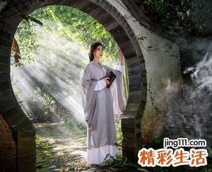 新潮时尚的最火qq个性女生网名