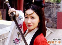 梦见被美女剑客追杀是什么意思