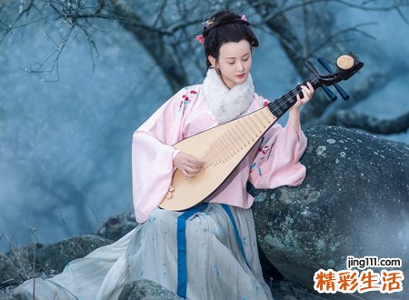 梦见鬼缠身拼命也甩不掉，女人梦到鬼缠着自己是什么意思