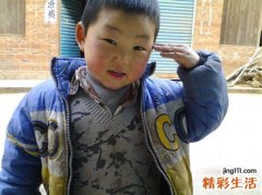梦见小男孩拉屎弄脏地板，女人梦见小男孩拉大便