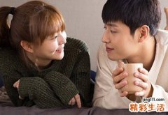 梦见前男友向我秀恩爱，做梦梦到前任是他在想我吗