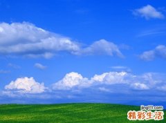 梦见蓝天很蓝很清澈特别漂亮