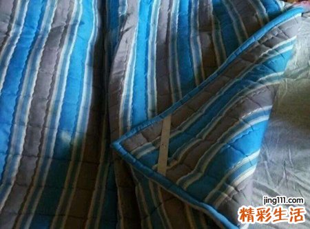 梦见褥子又白又干净，女人梦见在阳台嗮褥子