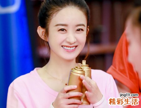梦见一颗牙齿松动但就是晃不掉