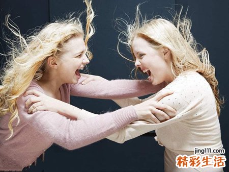 孕妇梦见和别人打架受伤流产