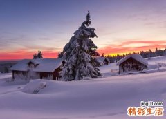 梦见大雪纷飞到处洁白好漂亮
