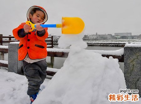 梦见堆雪人到处都是雪人好漂亮