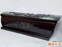 做梦梦见棺材一排排的放在广场上