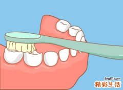 女人梦见掉了好多牙齿，做梦吐出来一大把碎牙