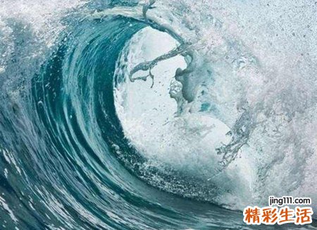 梦见大海涨潮自己涉险逃跑成功
